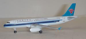 1:400 Dragon Wings China Southern Airlines Airbus Industries A320-200 B-2343 55015