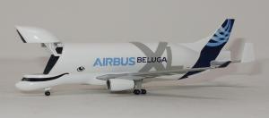 1:500 Herpa Airbus Industries Airbus Industries A330-700 F-WBXL 534284