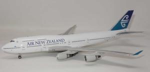 1:200 Inflight200 Air New Zealand Boeing B 747-400 ZK-NBV IF744ZK1121