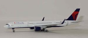 1:400 NG Models Delta Air Lines Boeing B 757-200 N702TW 53187