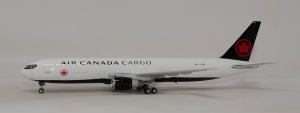 1:400 Phoenix Models Air Canada Boeing B 767-300 C-GXHI PH411823