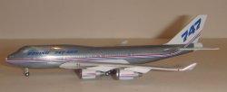 1:500 StarJets Boeing Aircraft Company Boeing B 747-400 N401PW SJBOE010